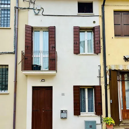 Casa Jacopo D'arqua' Аркуа-Петрарка